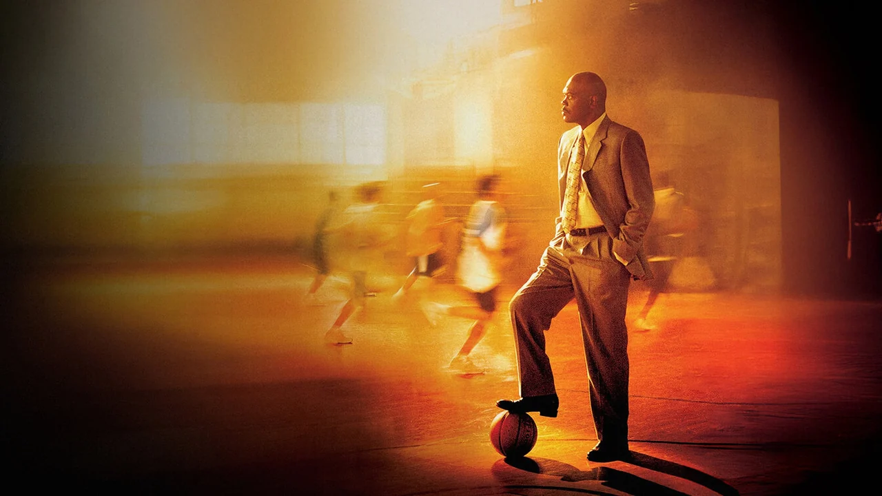 Фильм Тренер Картер (2005)