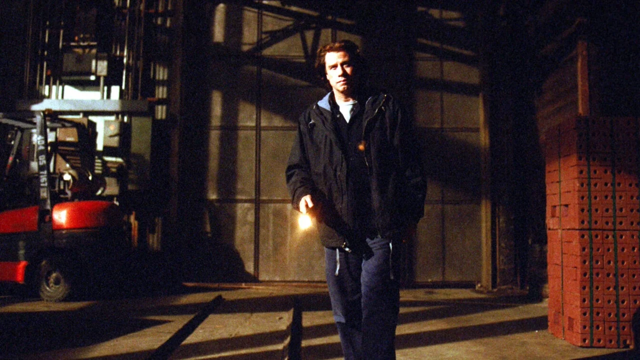 Фильм Скрытая угроза (2001)