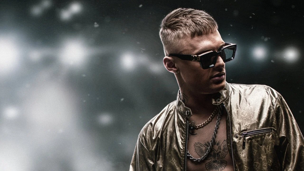 Фильм Вечно богатый (2021)