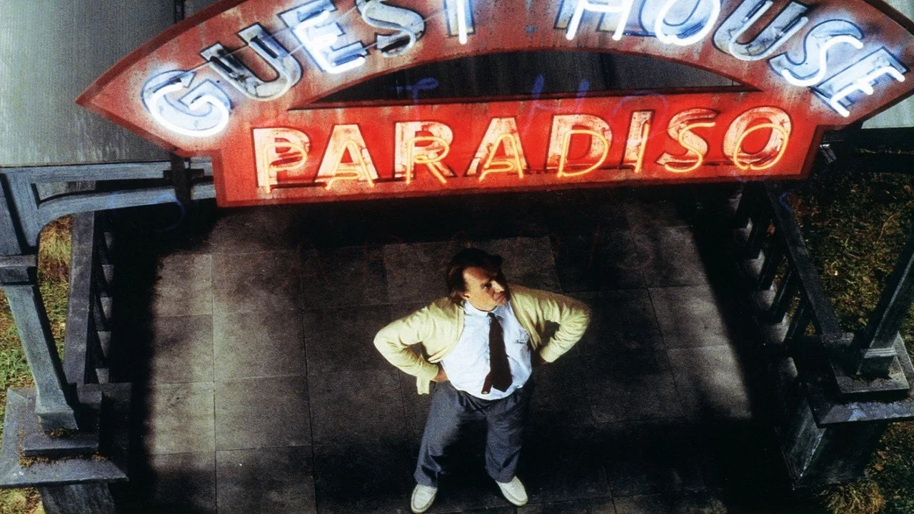 Фильм Отель Парадизо (1999)