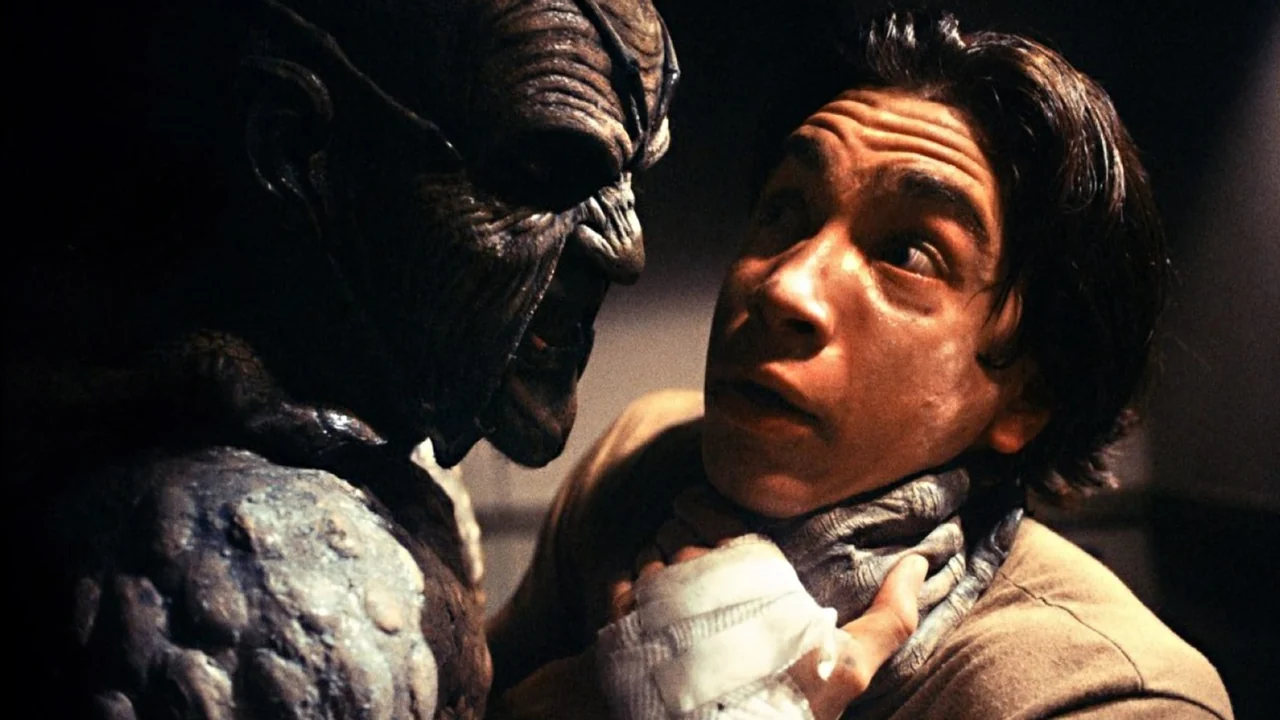 Фильм Джиперс Криперс (2001)