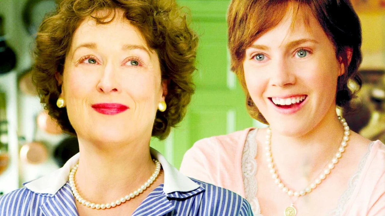 Фильм Джули и Джулия: Готовим счастье по рецепту (2009)