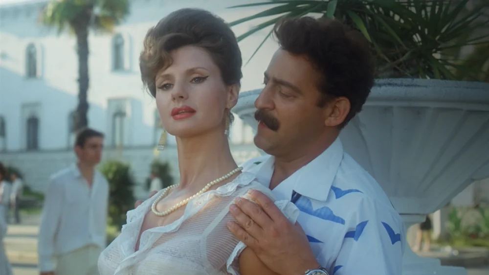 Фильм Маленький гигант большого секса (1992)