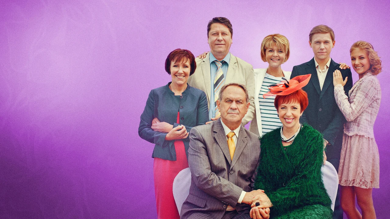 Сериал Между нами, девочками (1 сезон)