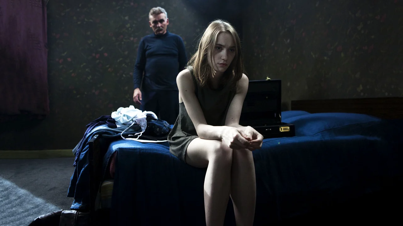 Фильм Студентка по вызову (2010)