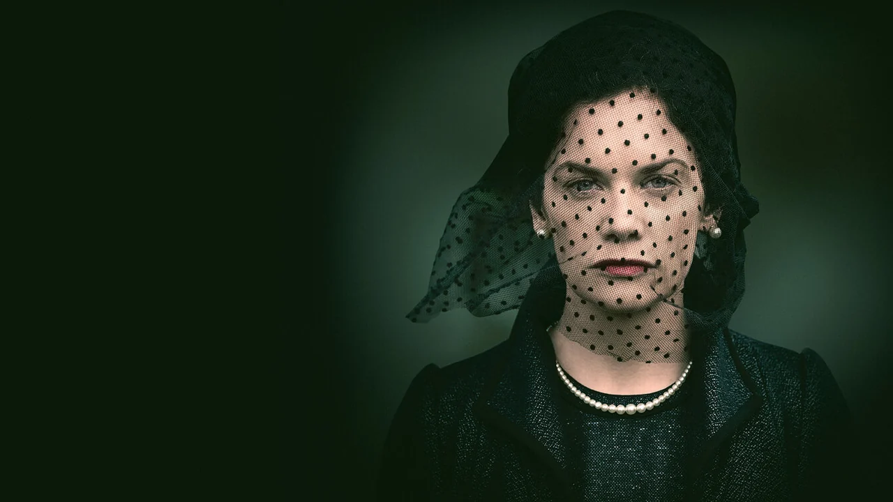 Сериал Миссис Уилсон (1 сезон)