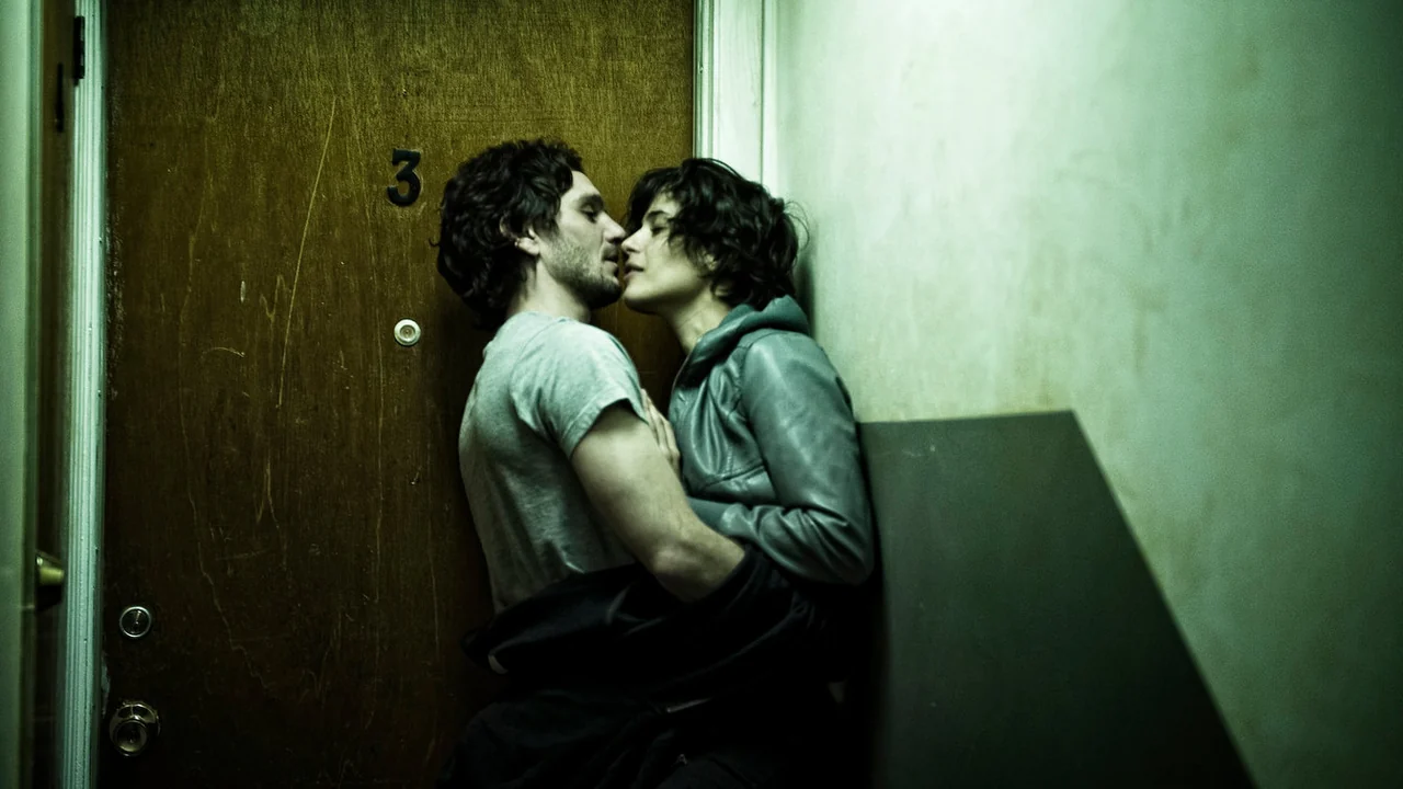 Фильм Их первая ночь (2011)