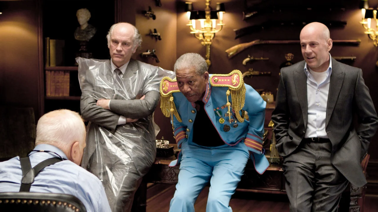 Фильм РЭД (2010)