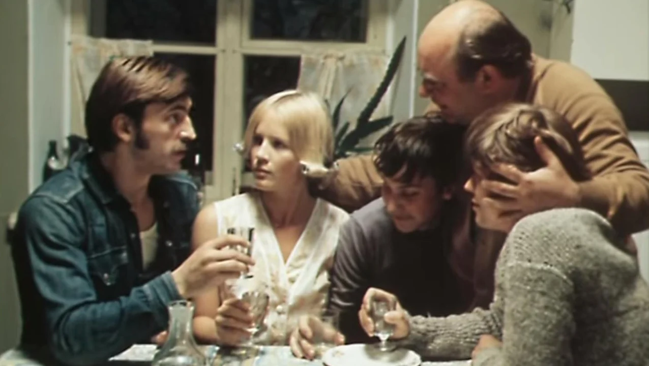 Фильм Старший сын (1975)
