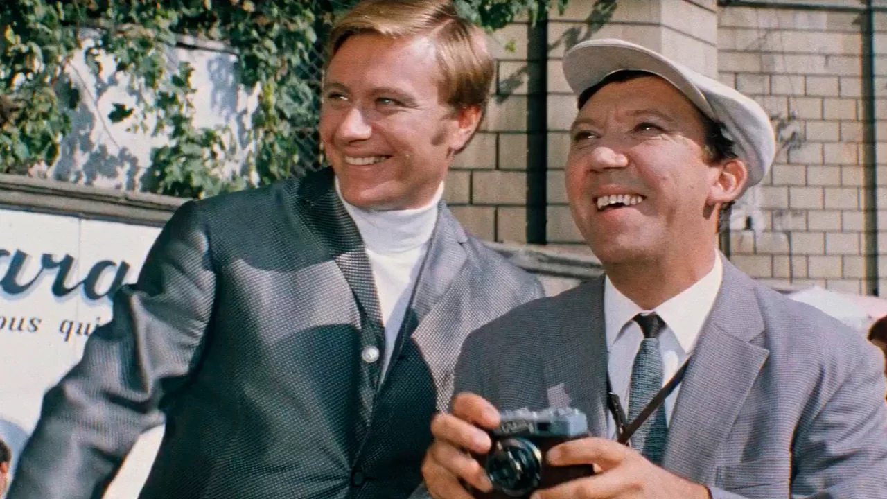 Фильм Бриллиантовая рука (1968)