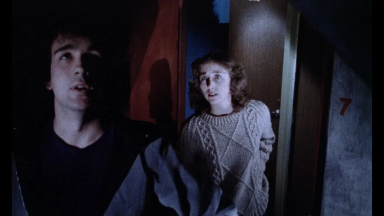 Фильм Дом, где падает кровь (1982)