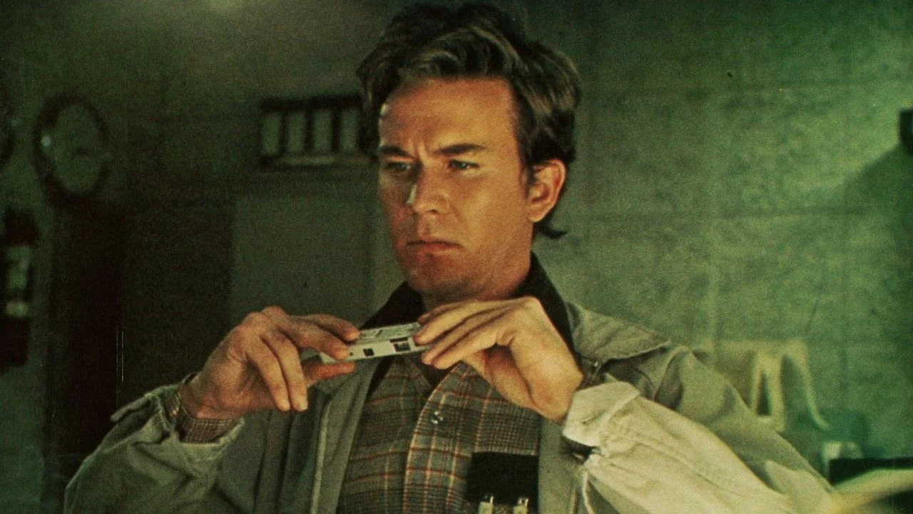 Фильм Агенты Сокол и Снеговик (1984)