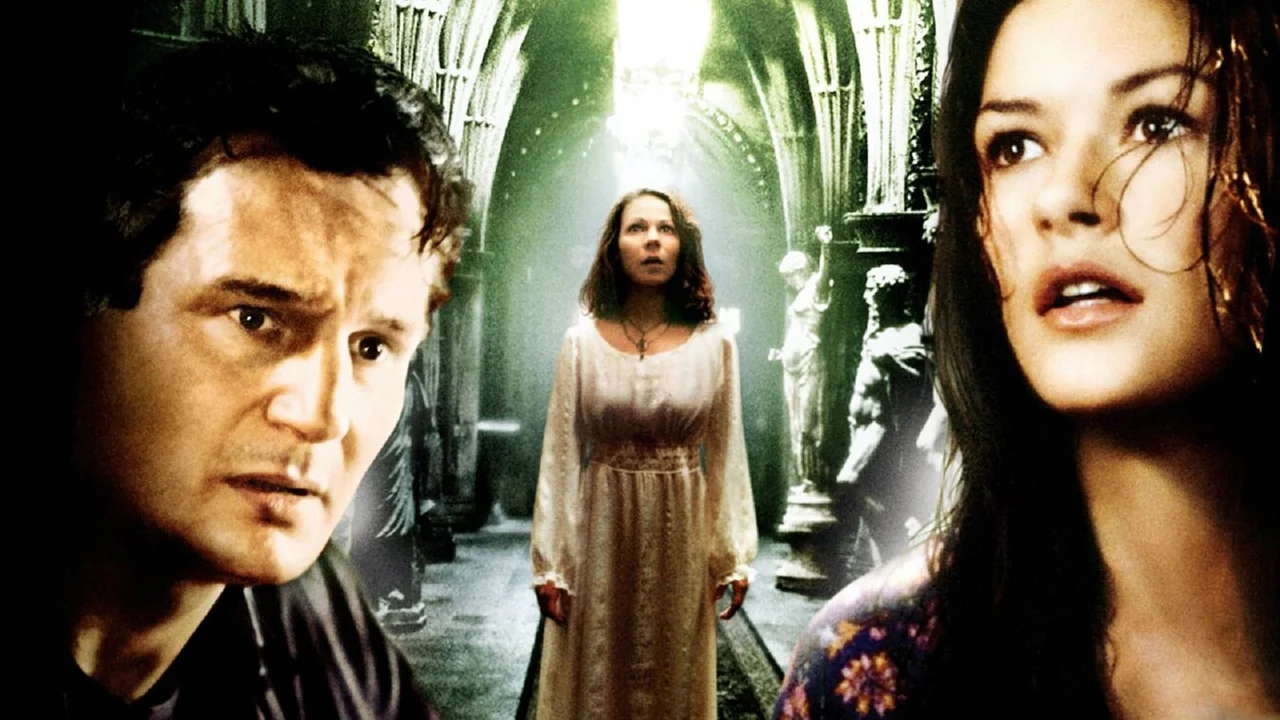 Фильм Призрак дома на холме (1999)