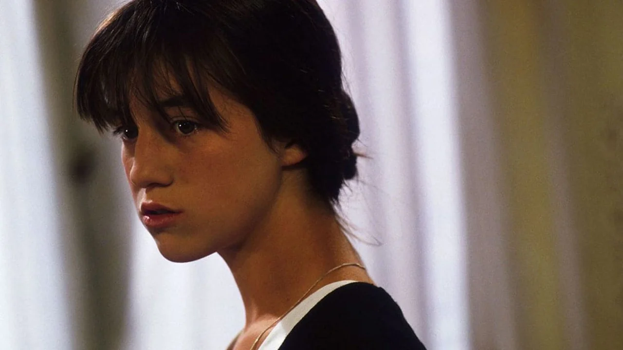 Фильм Маленькая воровка (1988)