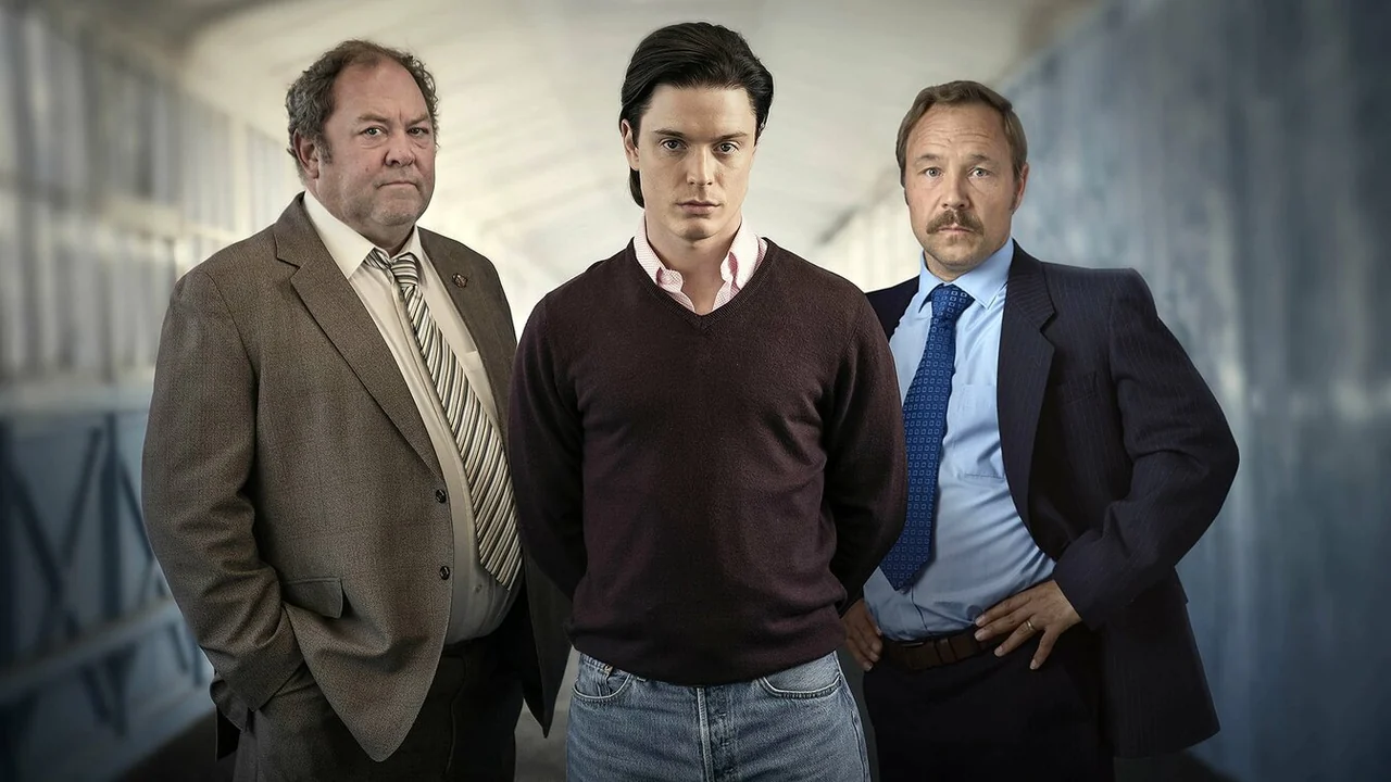 Сериал Убийство на ферме «Уайтхаус» (1 сезон)