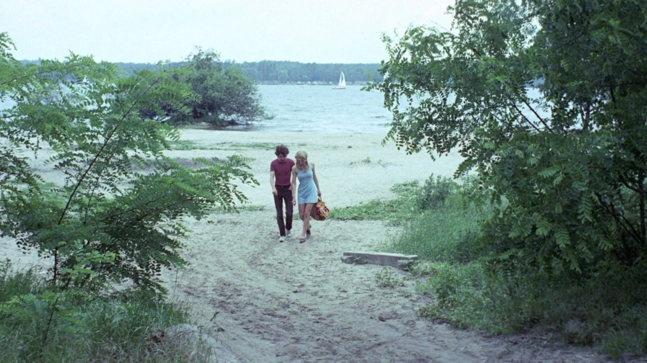 Фильм Юные соблазнительницы (1971)