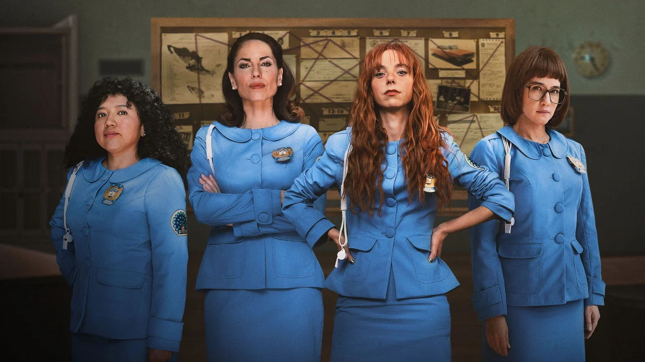 Сериал Женщины в синем (1 сезон)