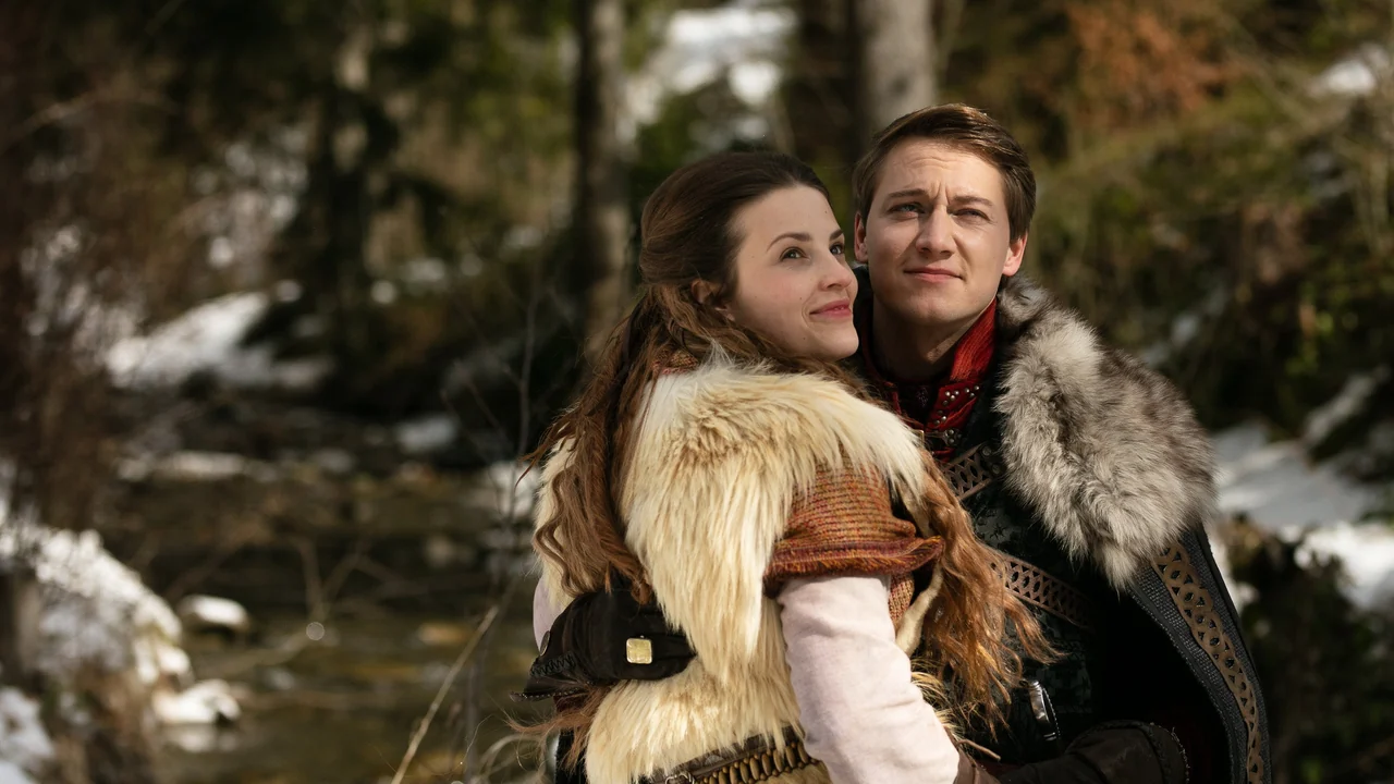 Фильм Заколдованная пещера (2022)
